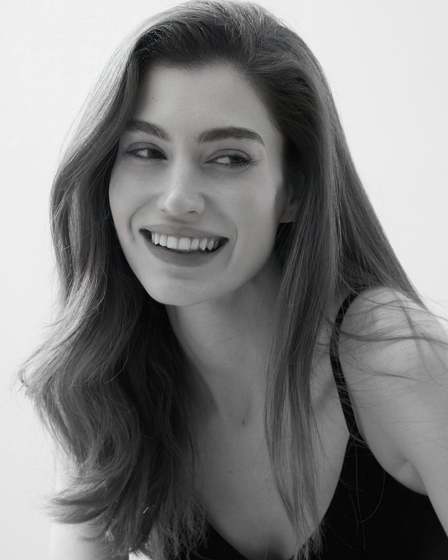 Zeynep Enhos profile