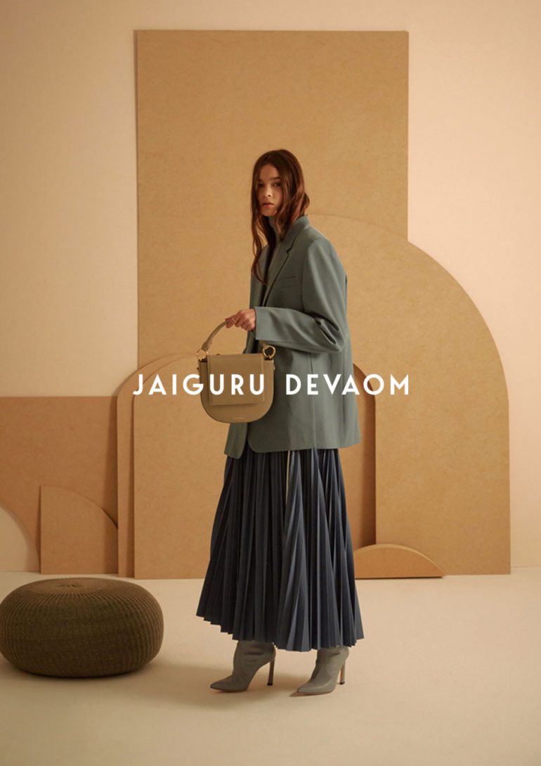 Angelina V book photo