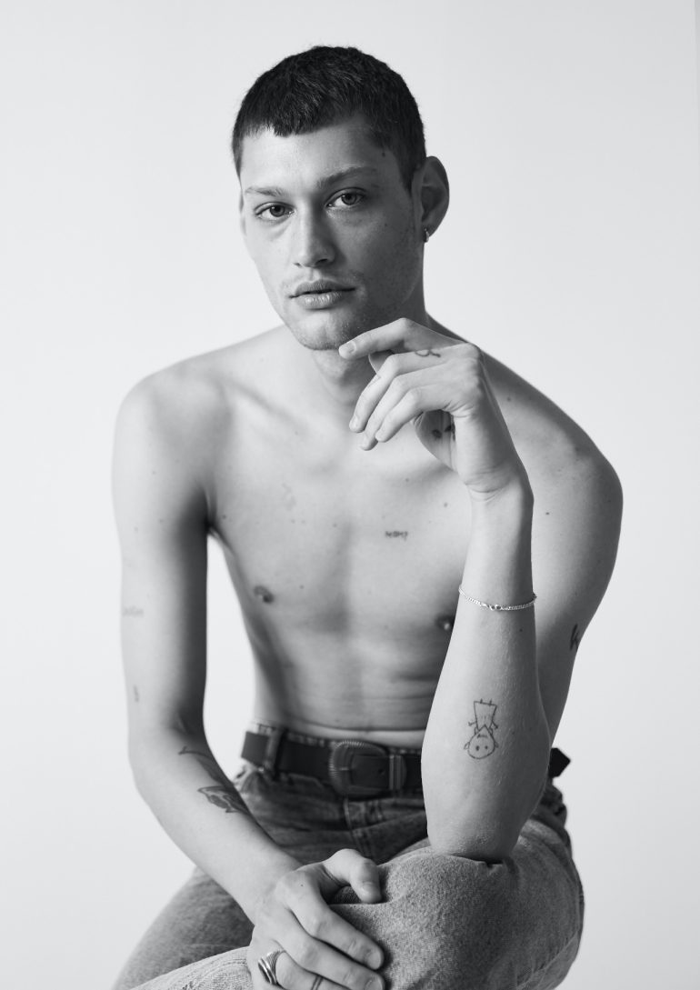 Iago Santibanez book photo