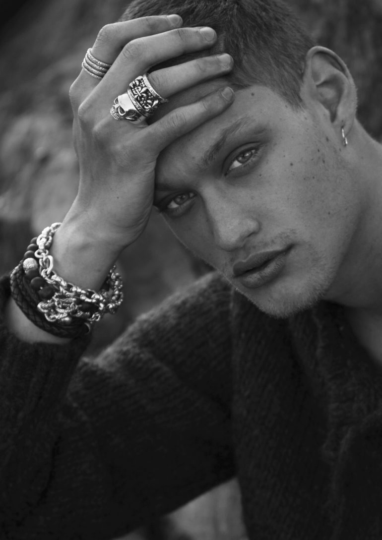 Iago Santibanez book photo
