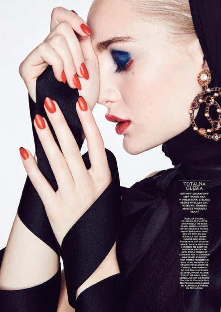 Eva book photo
