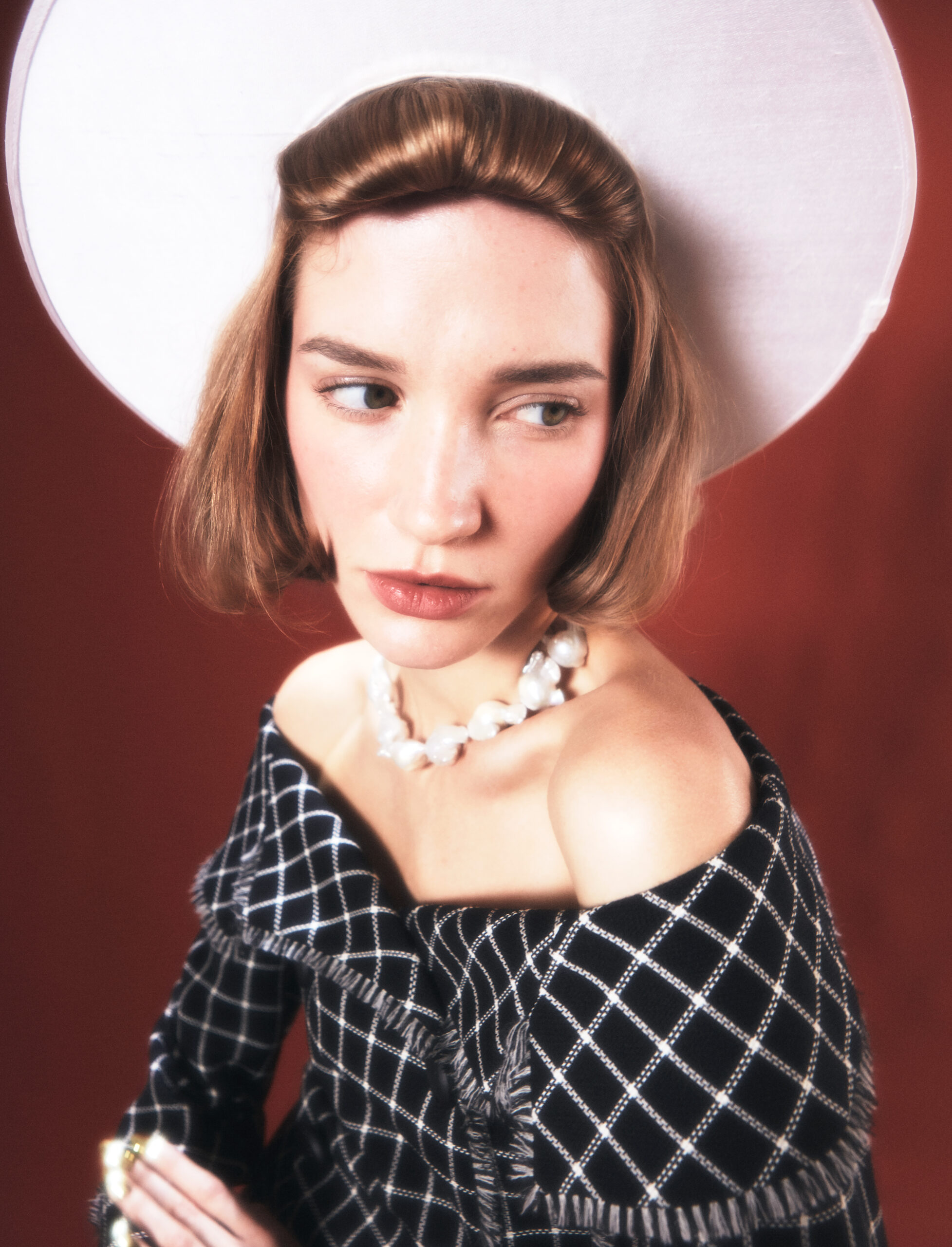 Teo & Lana & Natalia for Elle Magazine December I 20 news photo