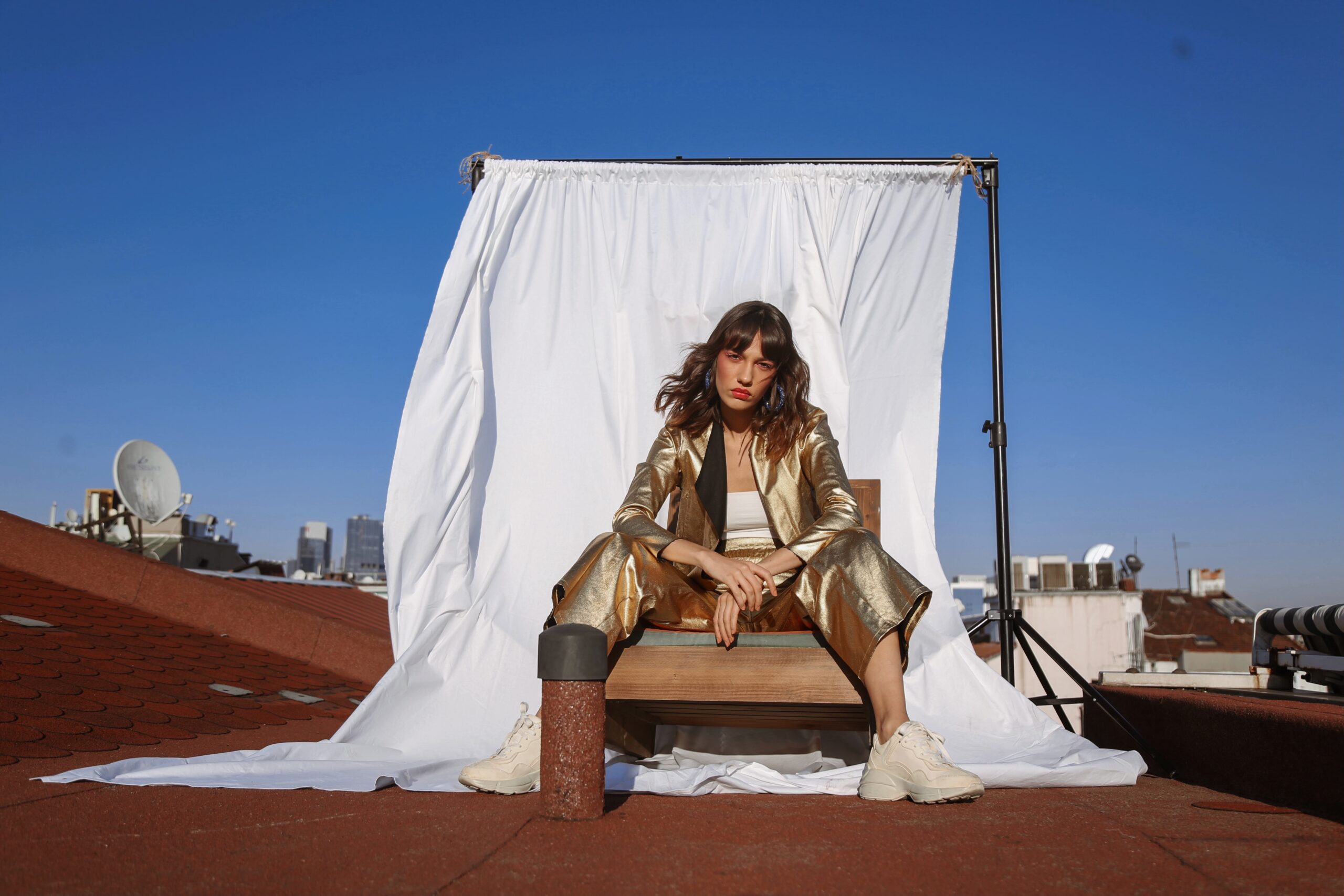 Alize for Bestyle Magazine Dec I 20 news photo