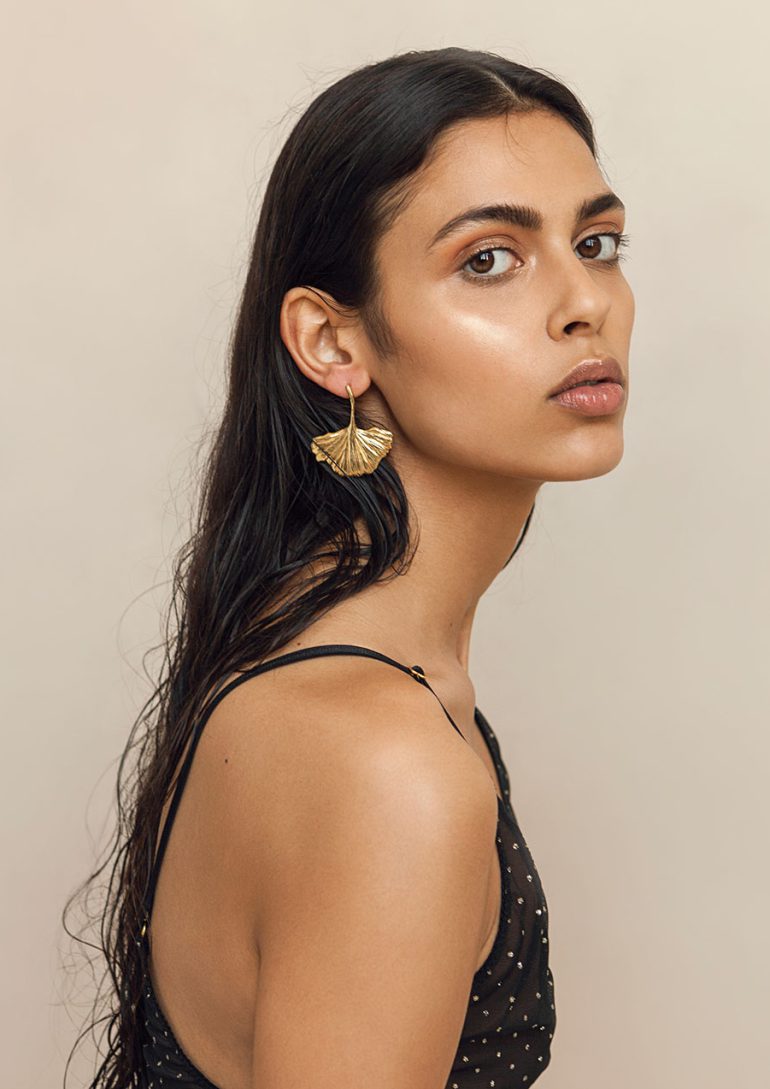 Devika Den Boer book photo