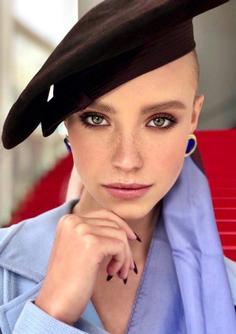 Yana Polo book photo