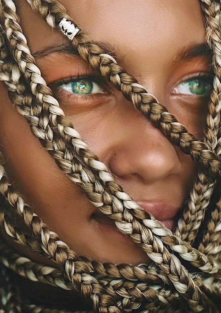 Ebony Anderberg book photo