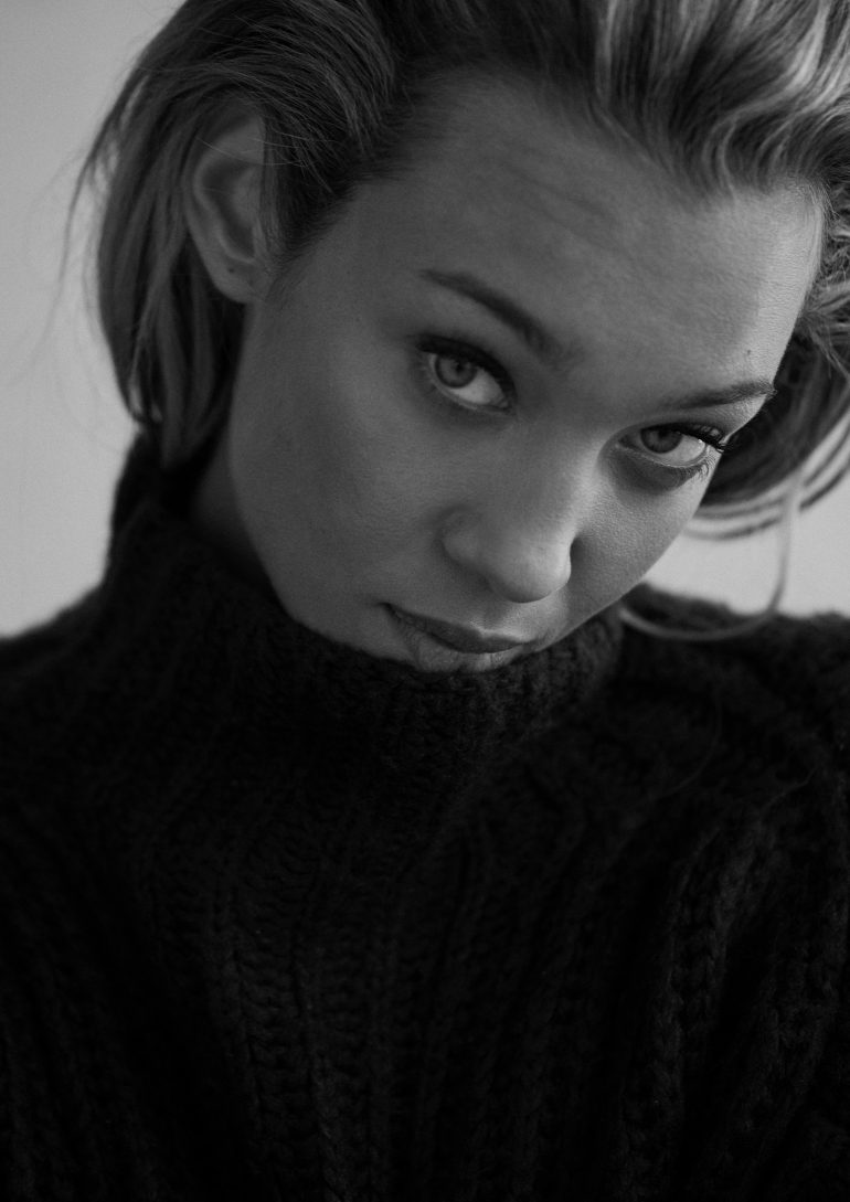 Ebony Anderberg book photo