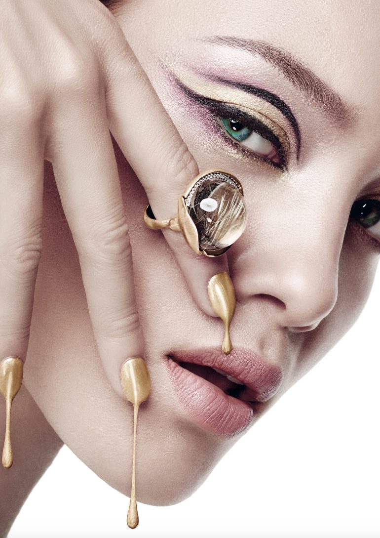 Ebony Anderberg book photo