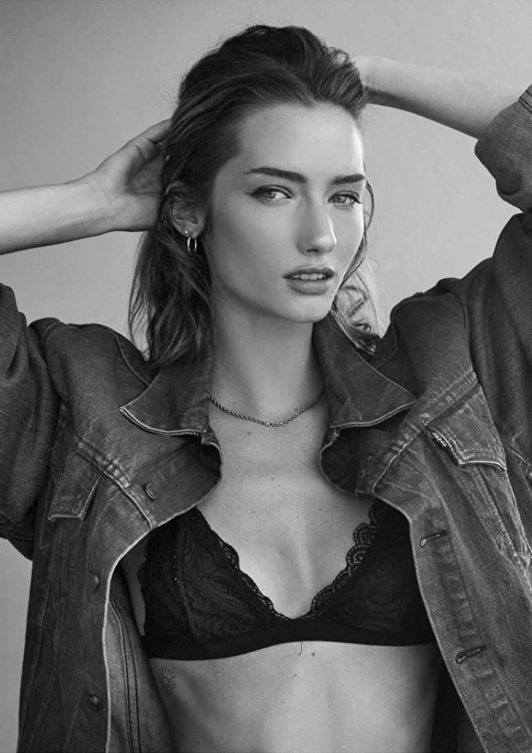 Haylee Ross book photo