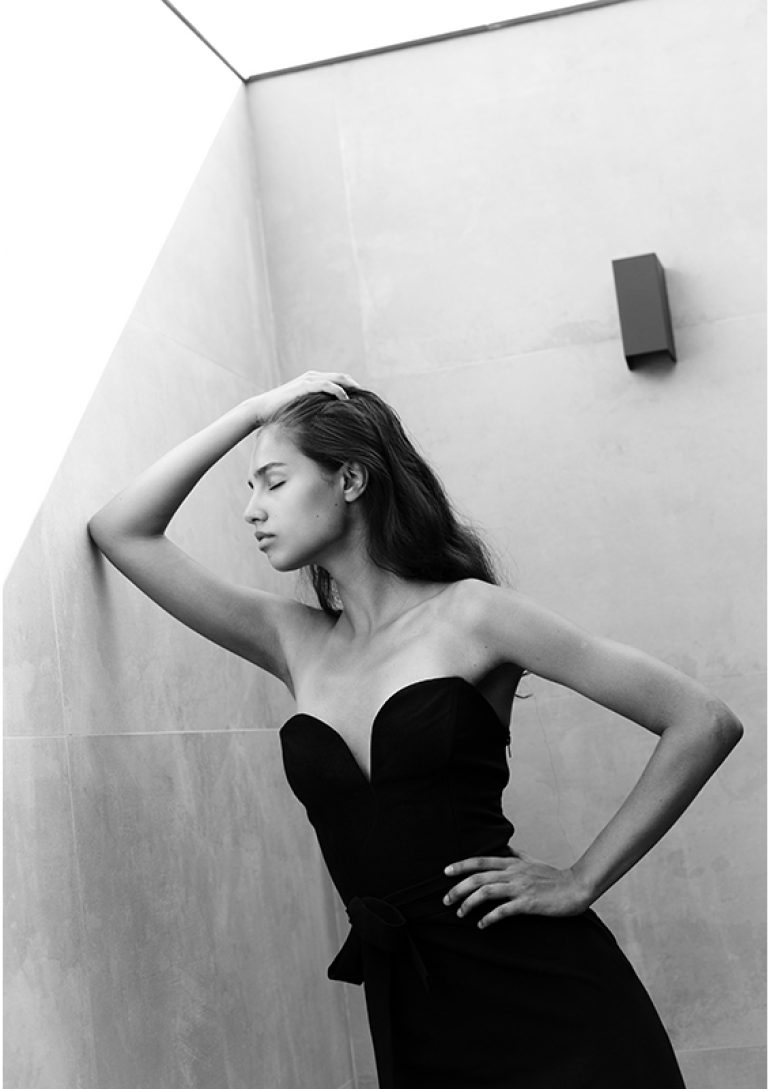 Ana Rossolovich book photo