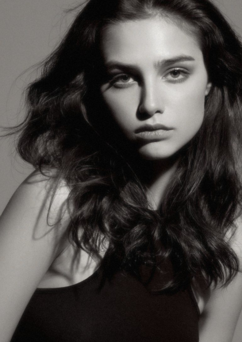 Ana Rossolovich book photo