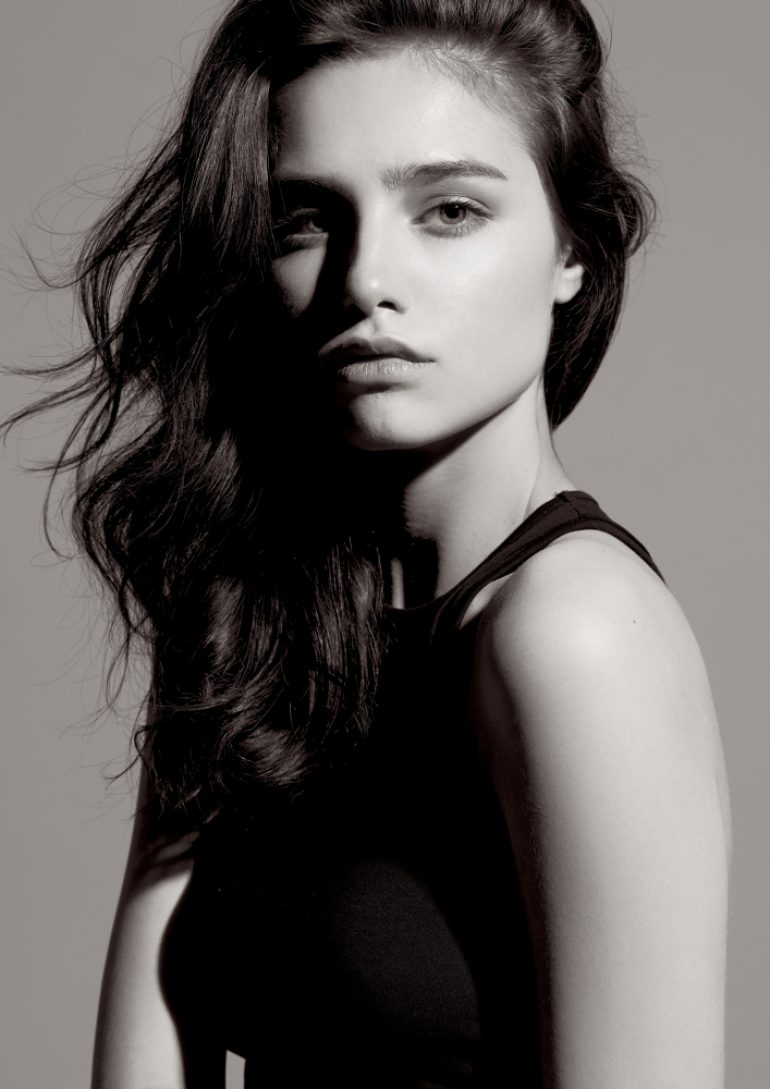 Ana Rossolovich book photo