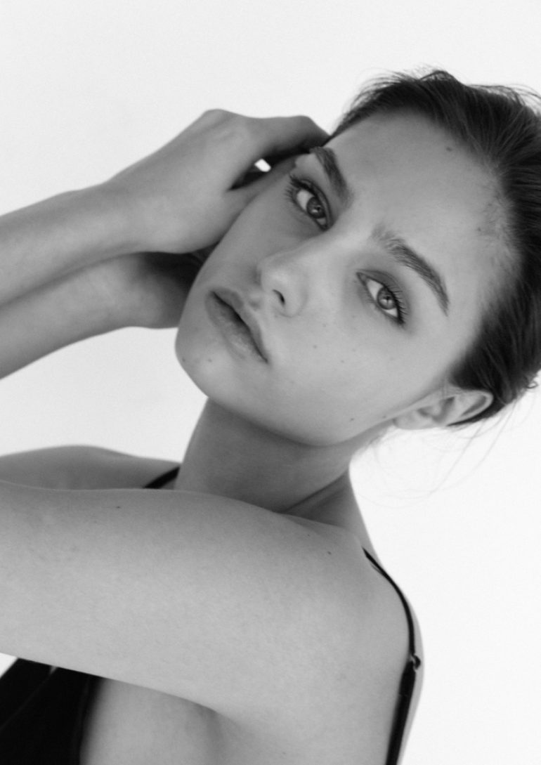 Ana Rossolovich book photo