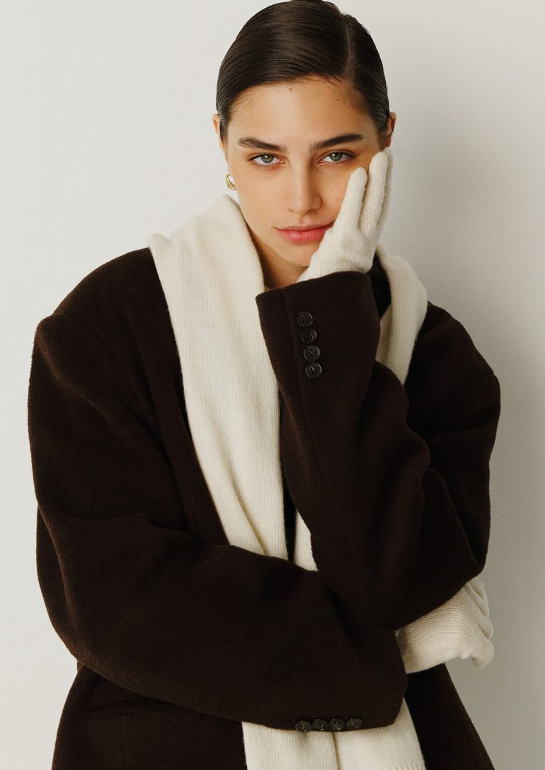 Ana Rossolovich book photo