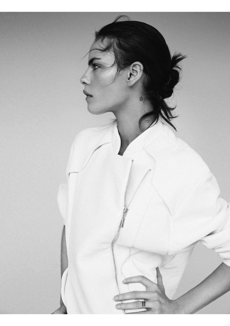 Daniela Freitas book photo