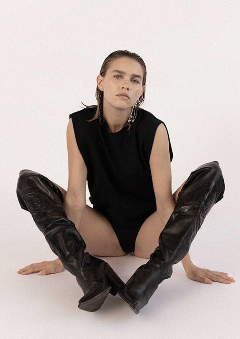 Olivia Aarneo book photo