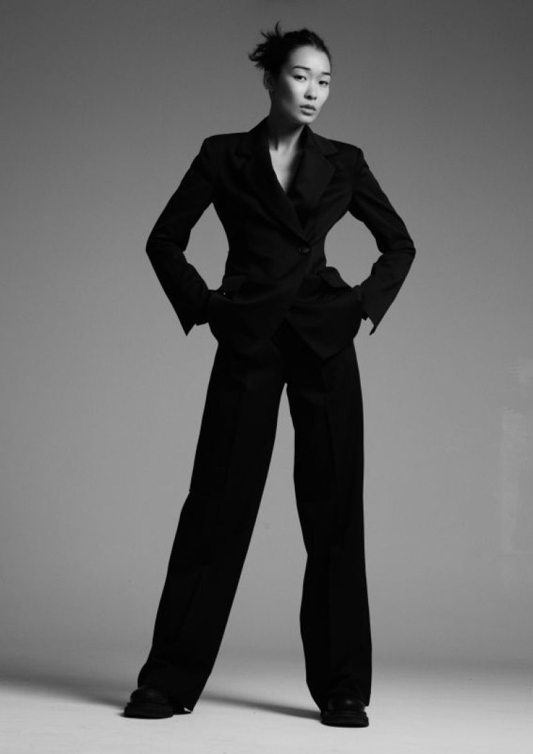 Bibi Sharipova book photo