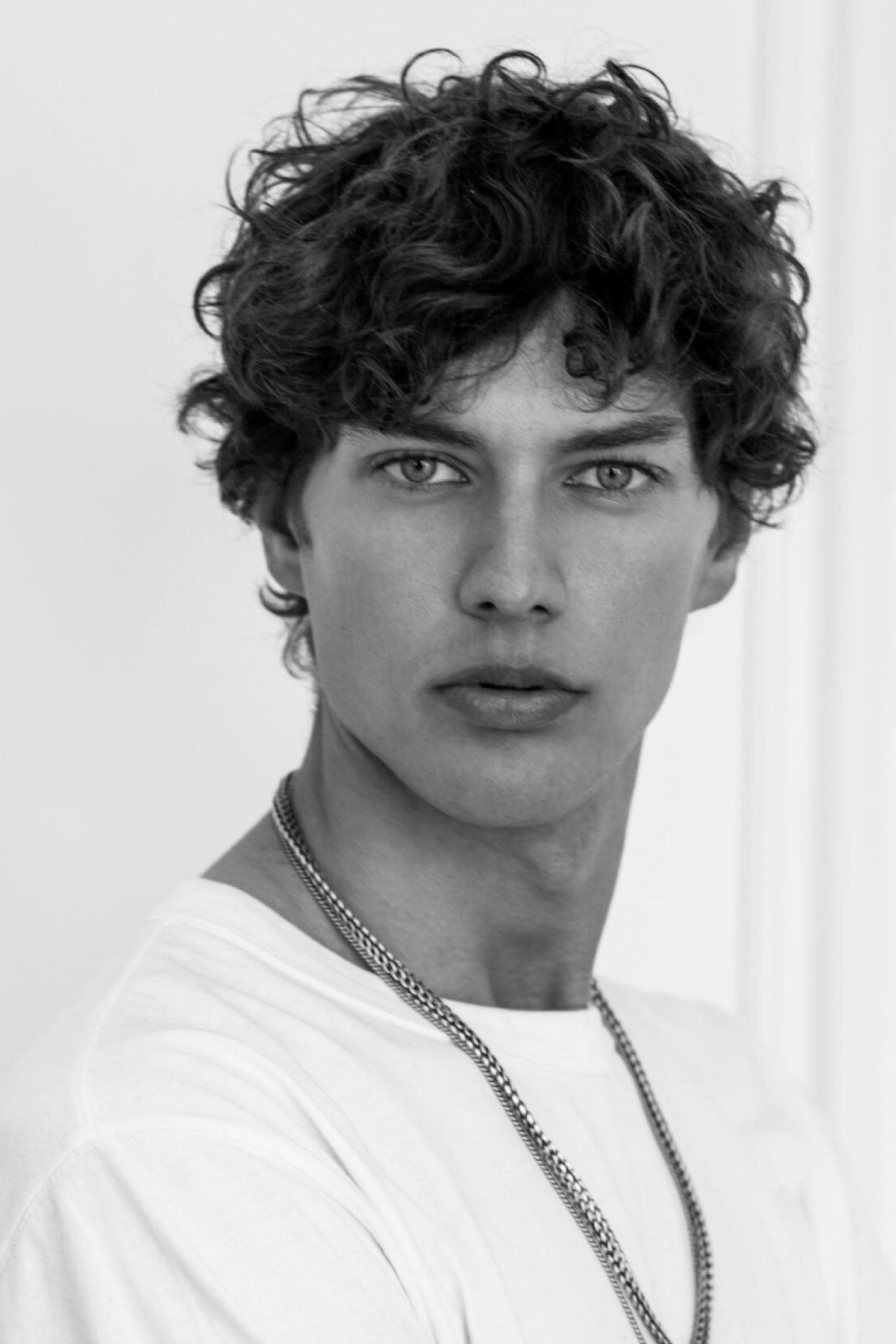 Aleksandr Atlas profile