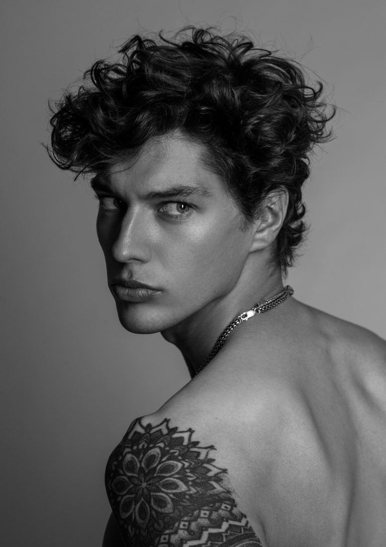 Aleksandr Atlas book photo