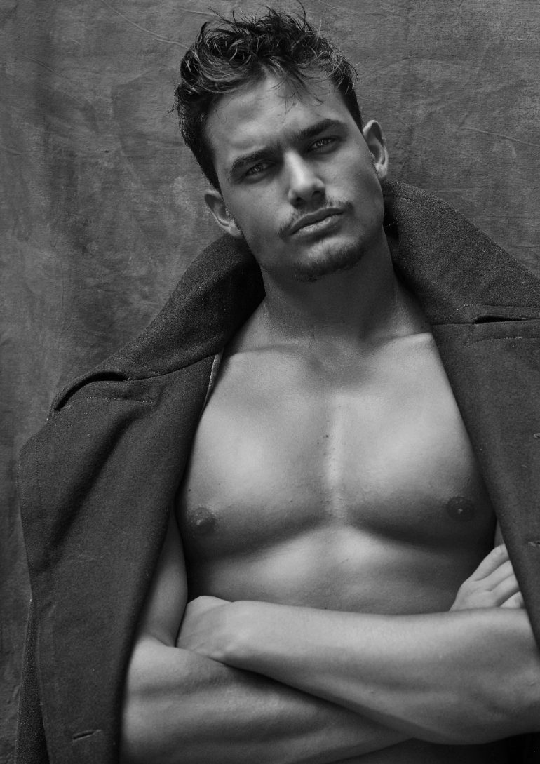 Ignacio Ferrari book photo