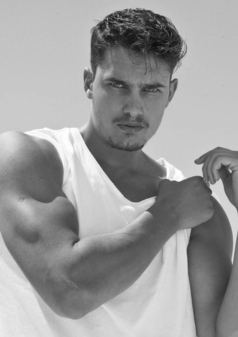 Ignacio Ferrari book photo