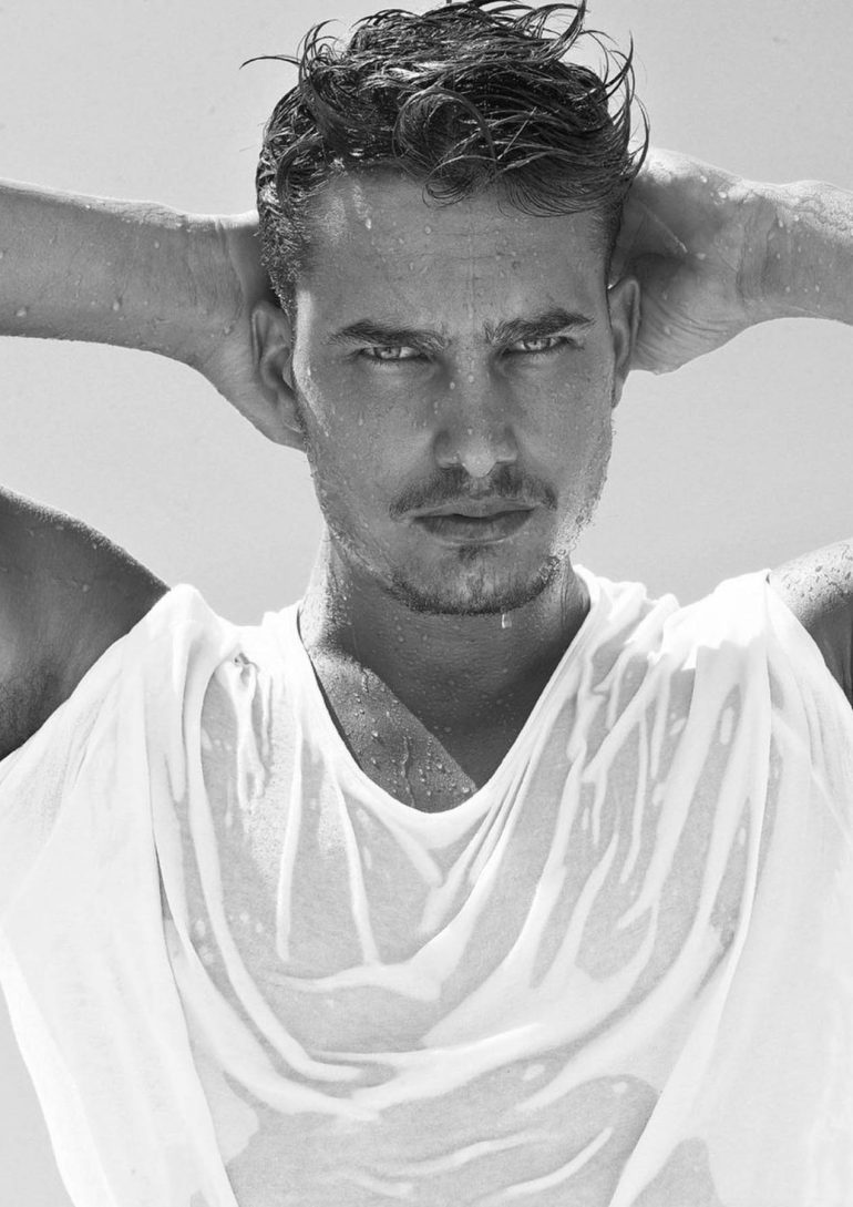 Ignacio Ferrari book photo