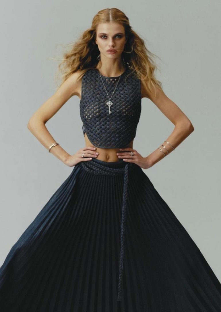 Dasha Khlystun book photo