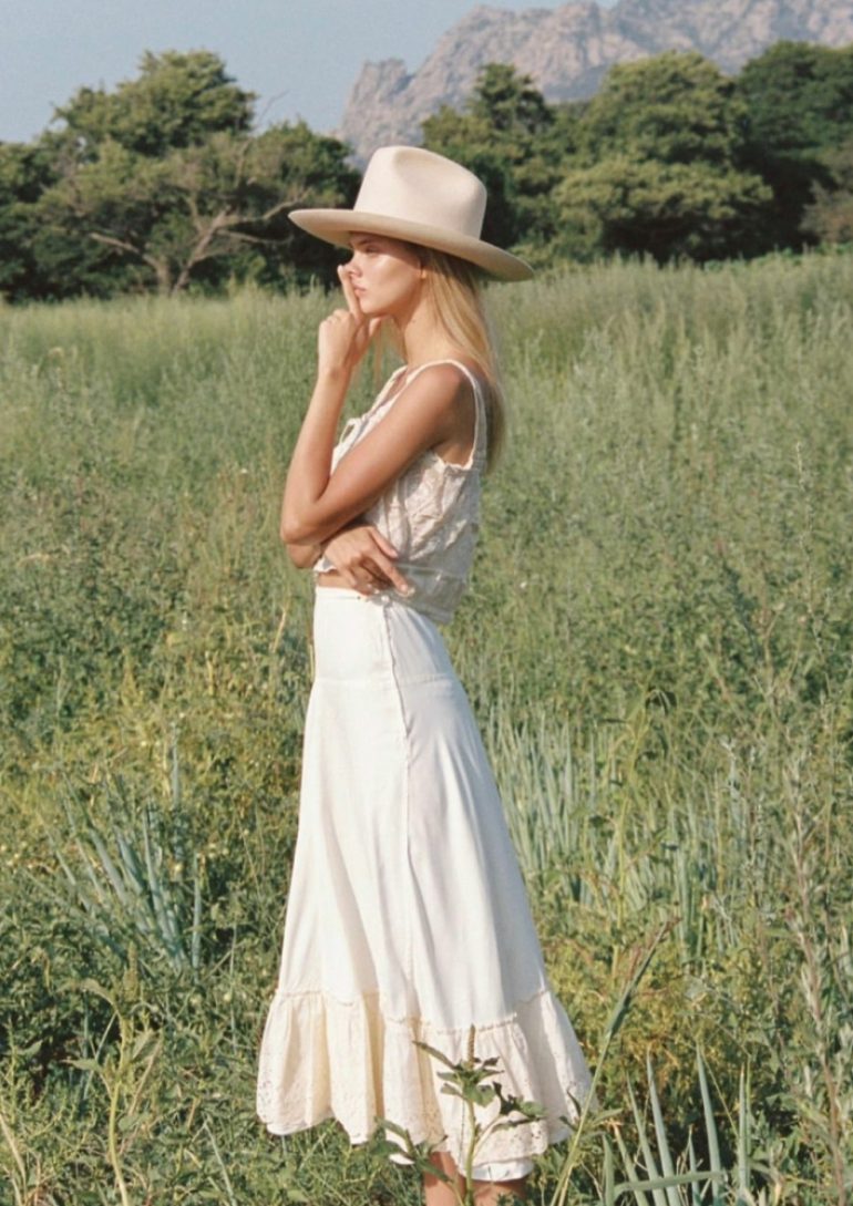 Dasha Khlystun book photo