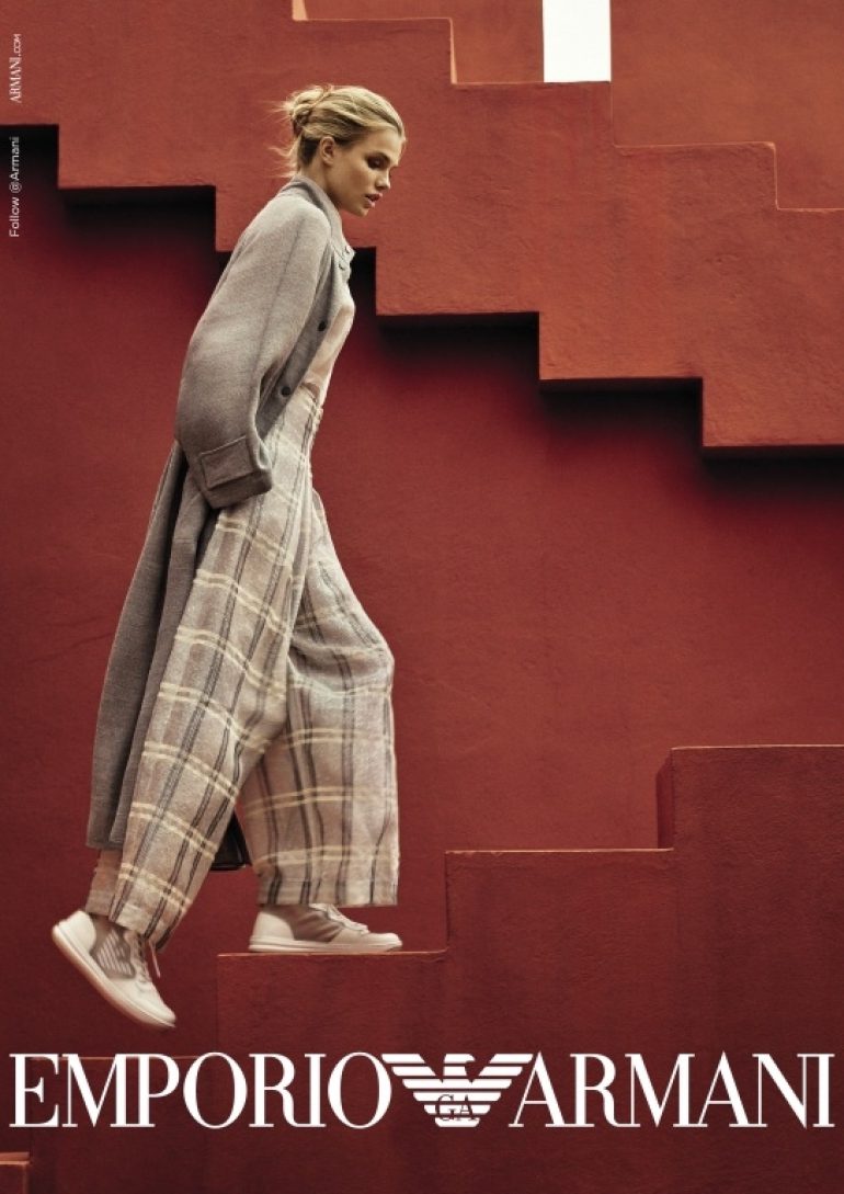 Dasha Khlystun book photo