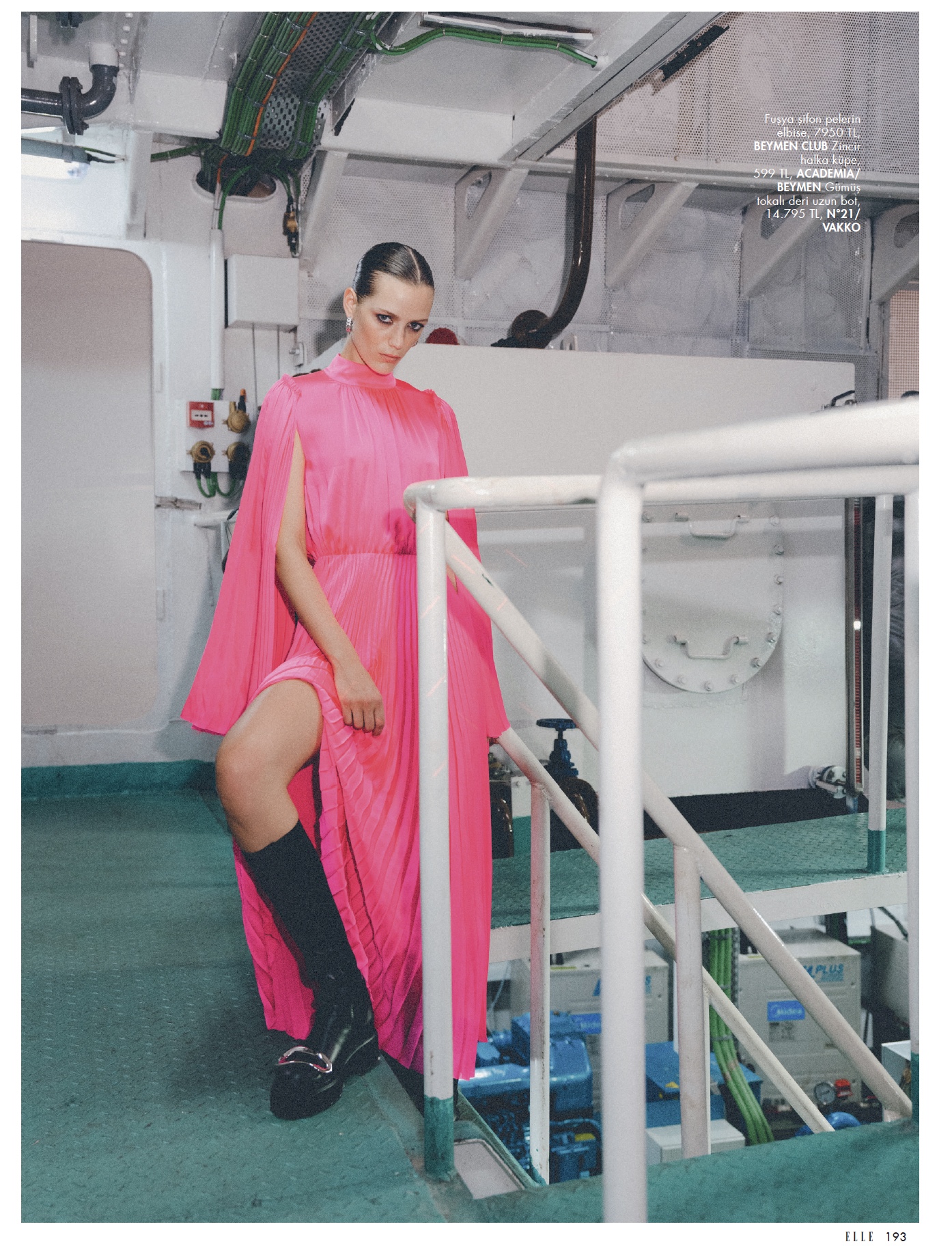 Esther Heesch for Elle October’22 Issue news photo