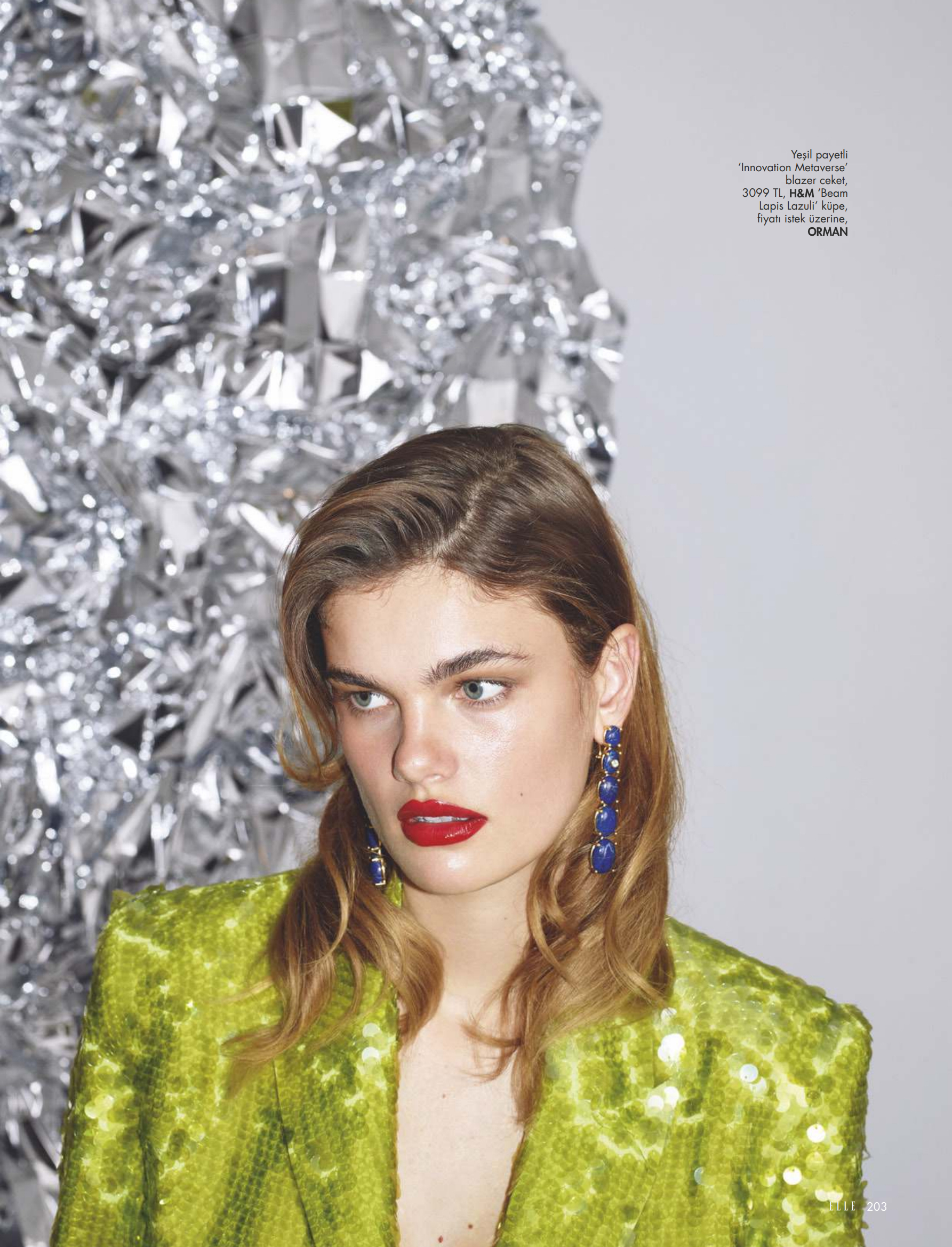 Roos Van Nieuwkerk for Elle December Issue news photo