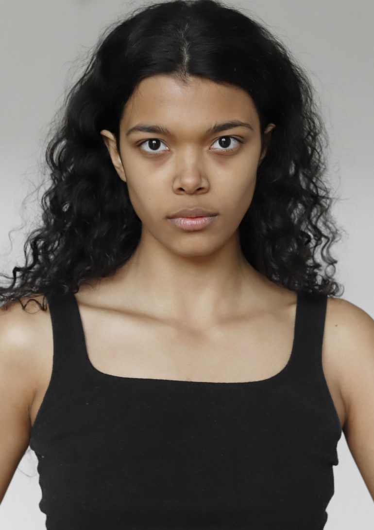 Livia Eduarda polaroid photo