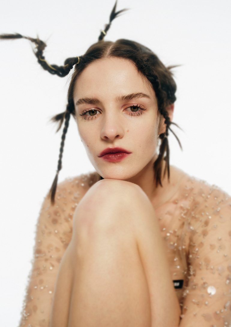 Asia Piwka for L’officiel Beauty