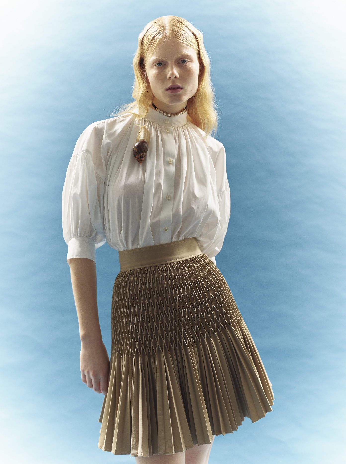 Emily Liptow for L’officiel April’23 Issue news photo