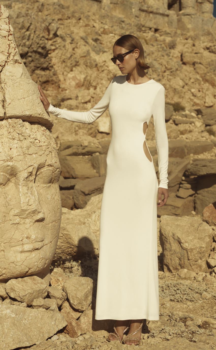 Tanya Kaplich for Zeynep Arçay SS’23 Collection news photo