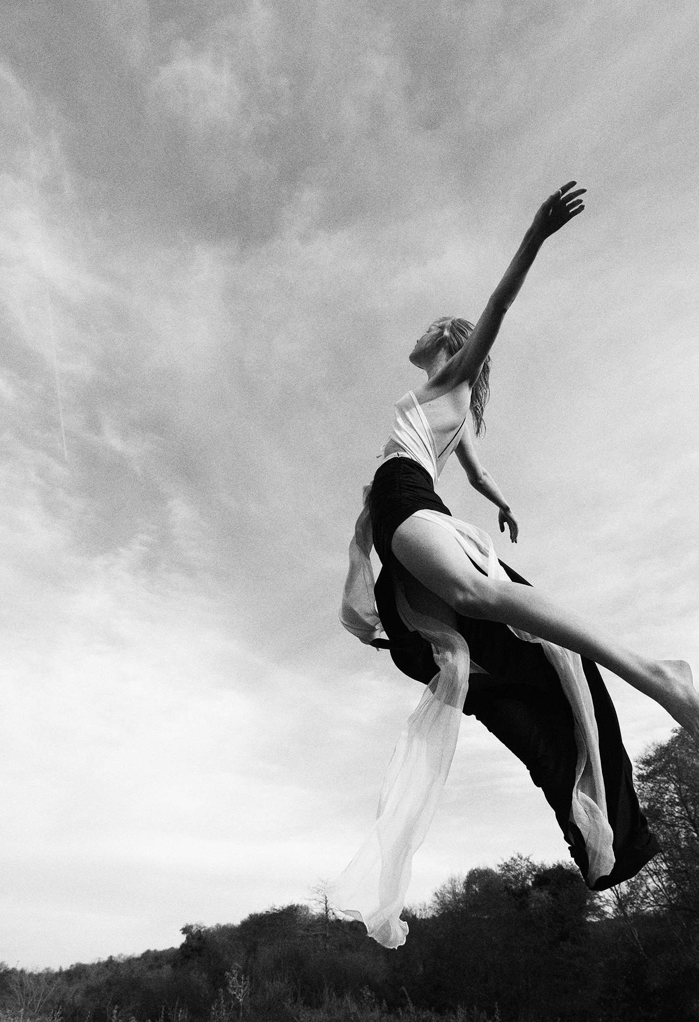 Jolie Alien for 5eleven Magazine SS’23 Issue 10 news photo