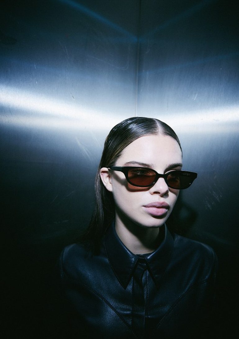 Noa Lotus book photo