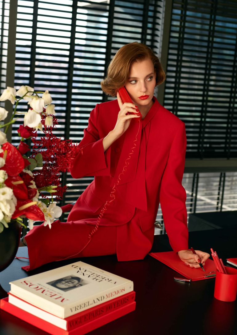 Julie Van de Ven book photo