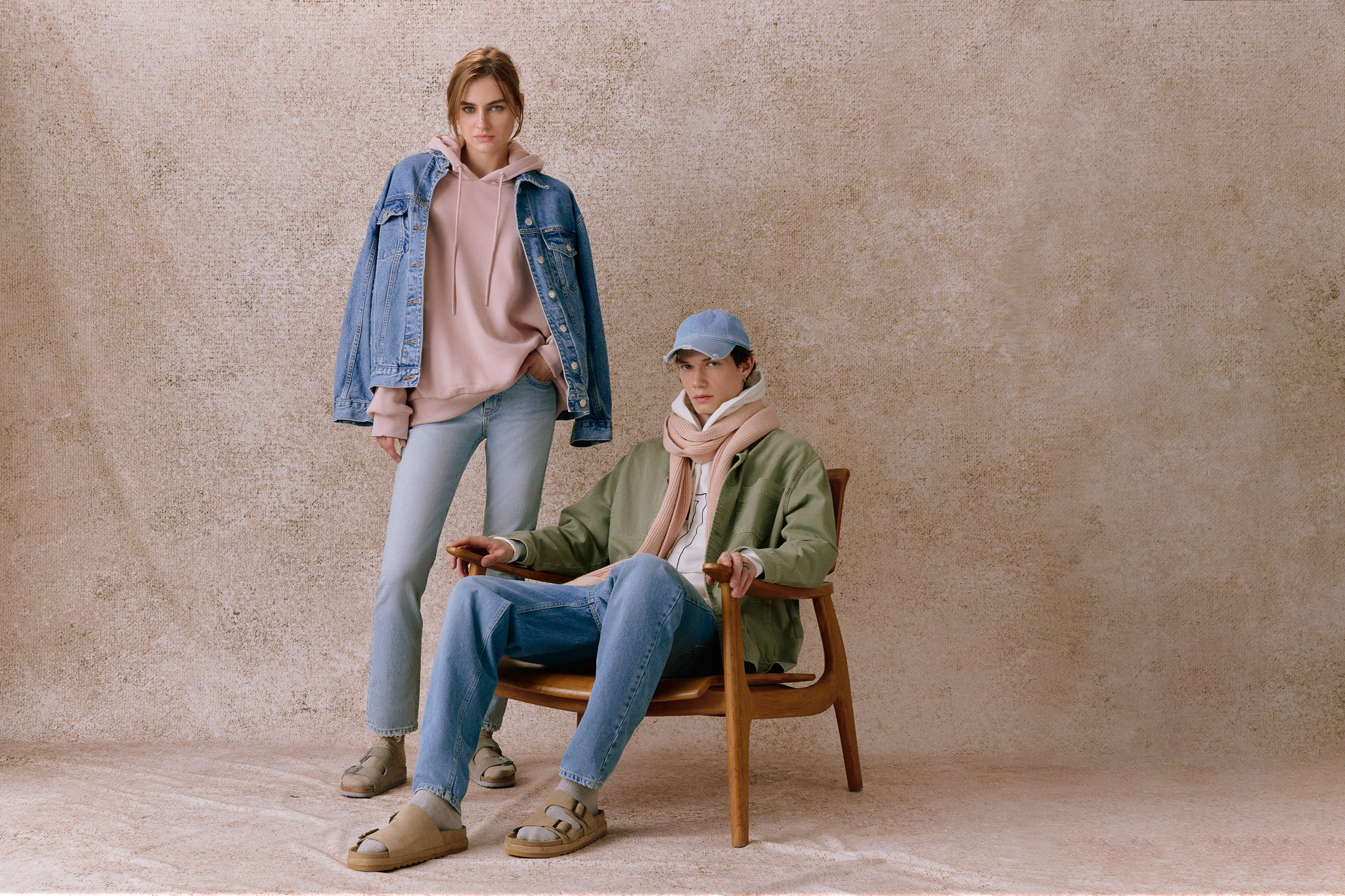 Felipe Villagran & Victoria Vedi for LTB Back to School Collection news photo