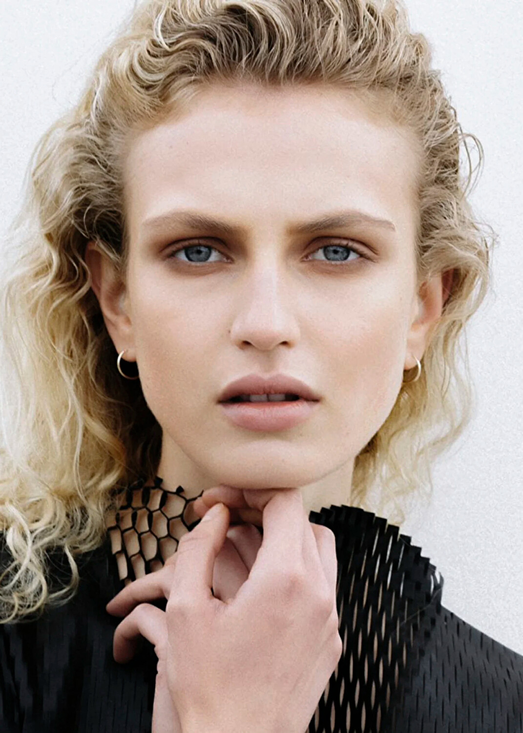 Aliz Menyhert profile