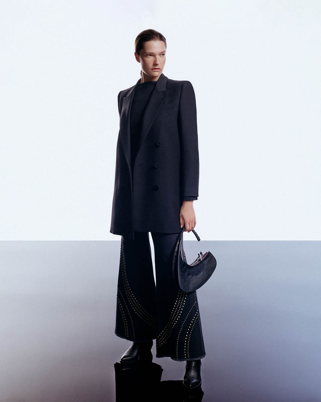 Laura Jaraminate & Laura Schoenmakers & Maria Debicka for Vakko PF’23 Collection news photo