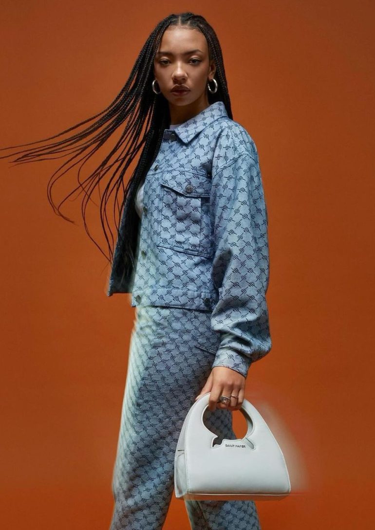 Annick Agbo book photo