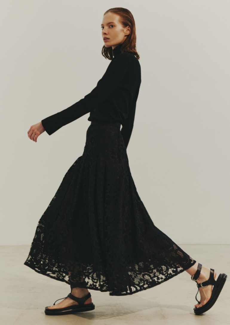 Anna Tindo book photo