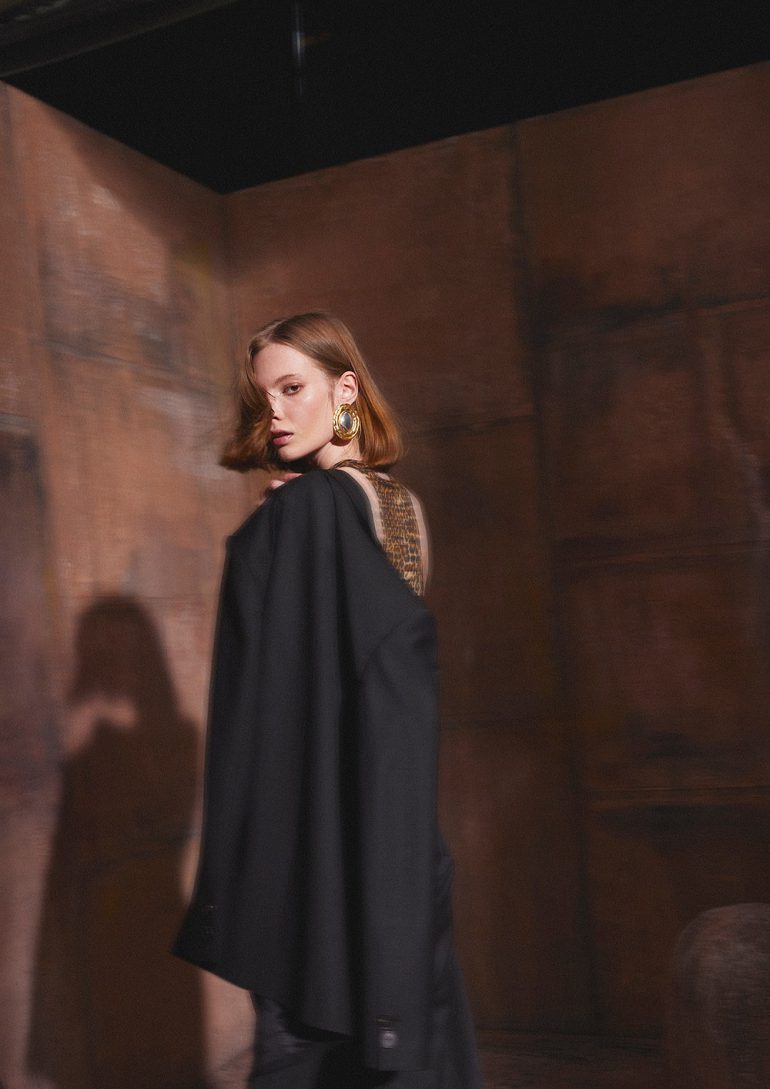 Anna Tindo book photo