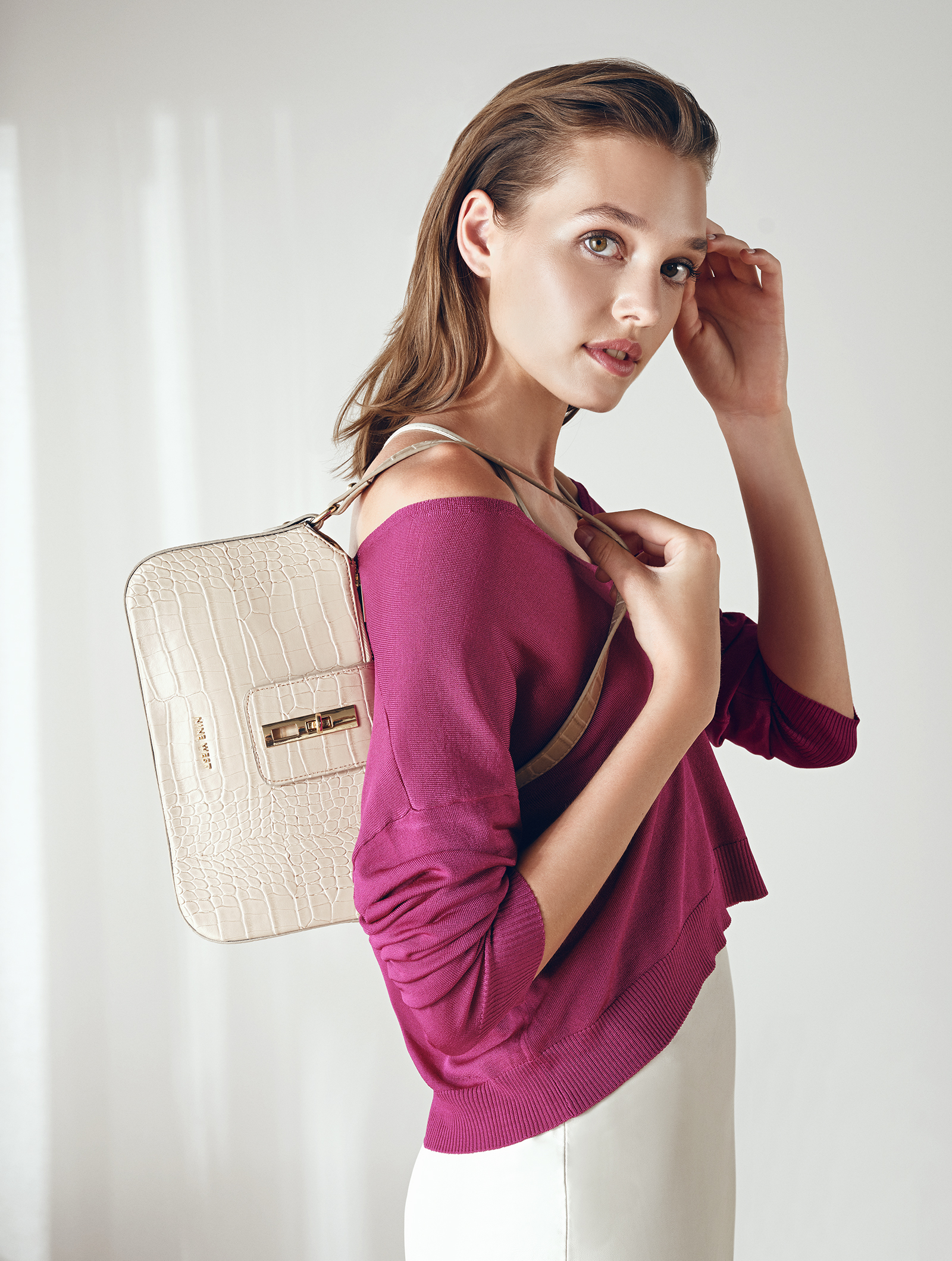 Gabriella Kovacs for Flo FW’23 news photo