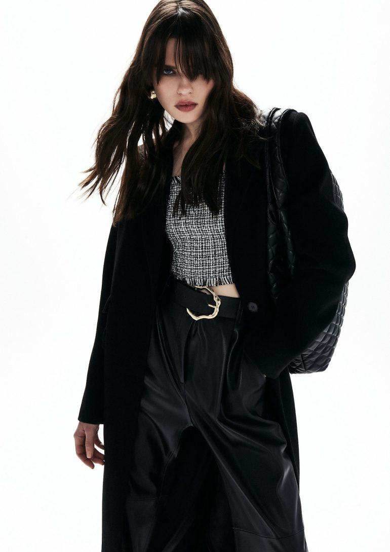 Viktoria K book photo