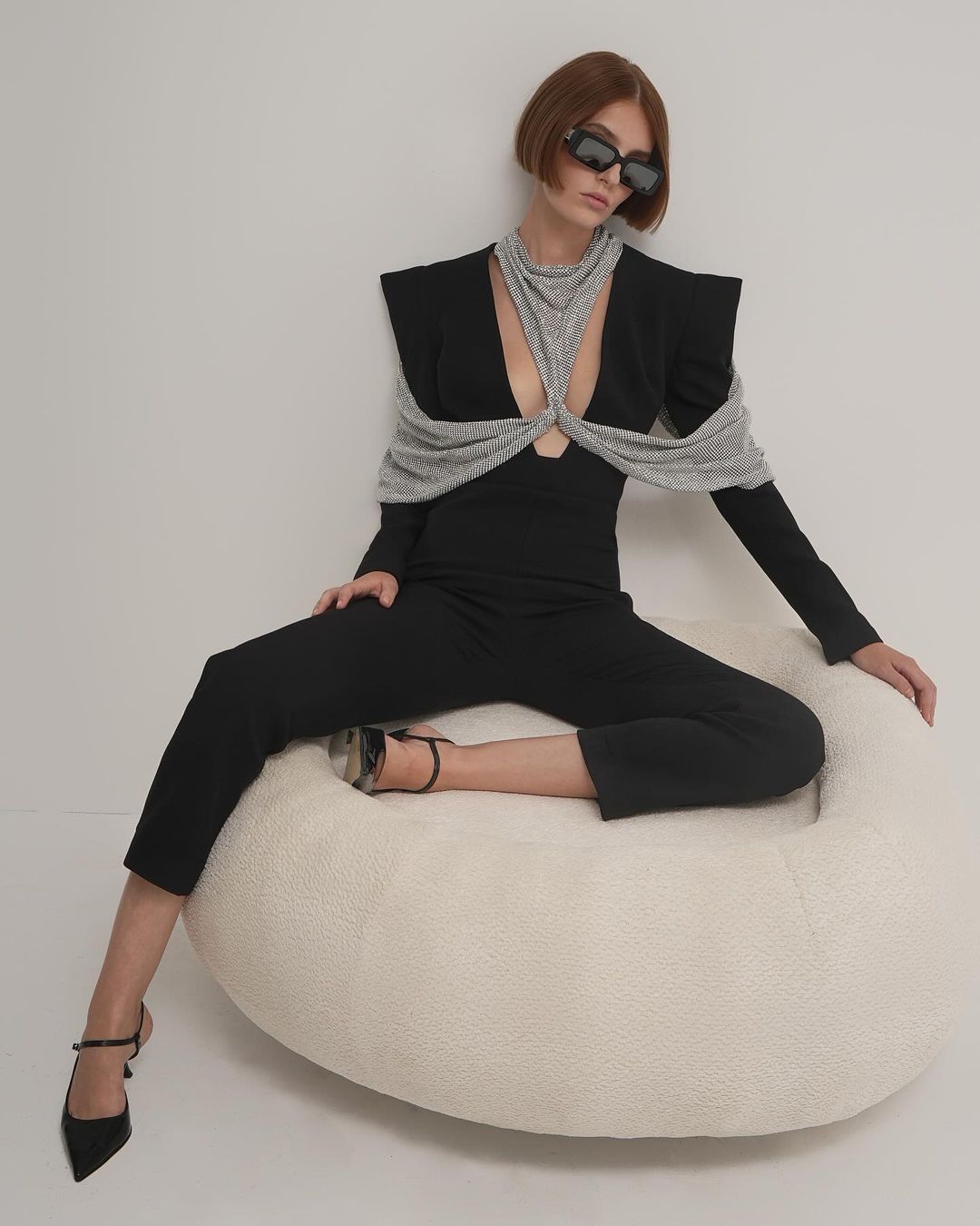 Julie Van de Ven for Zuleyha Kuru C’est La Vie Collection news photo