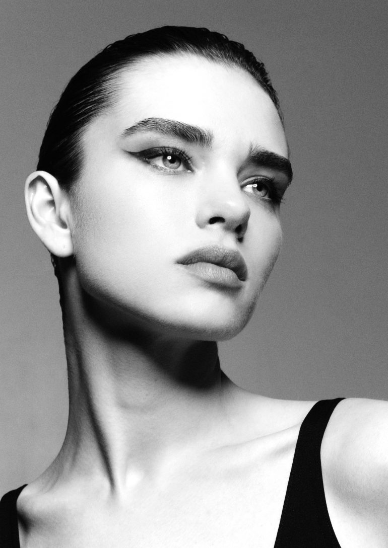 Viktoria K book photo