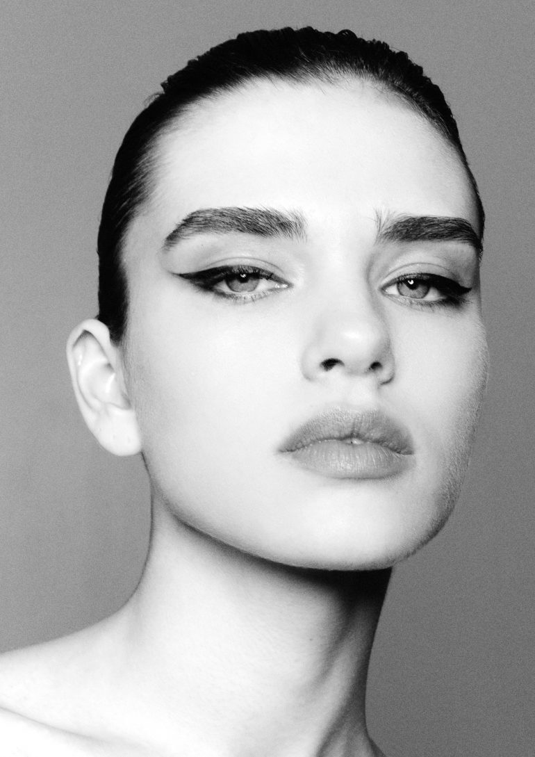 Viktoria K book photo