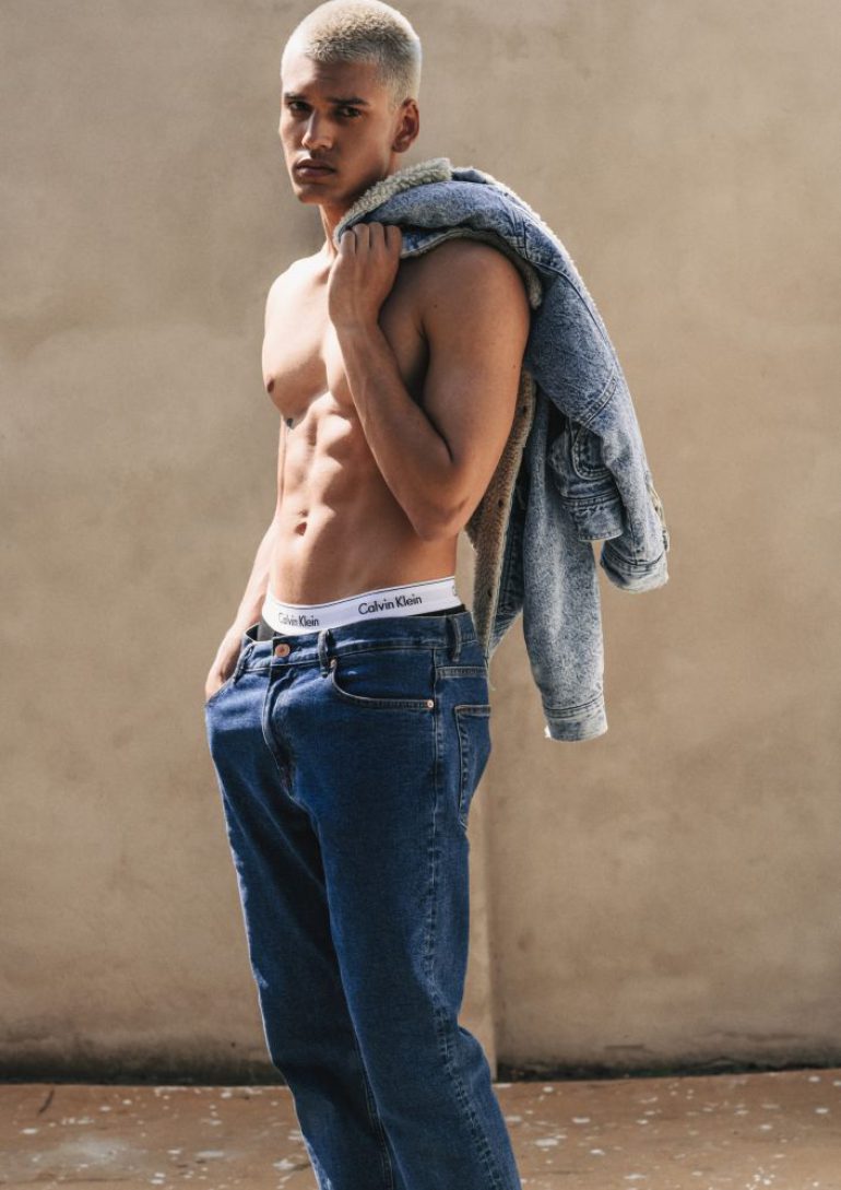 Emil Kattiya Aree book photo